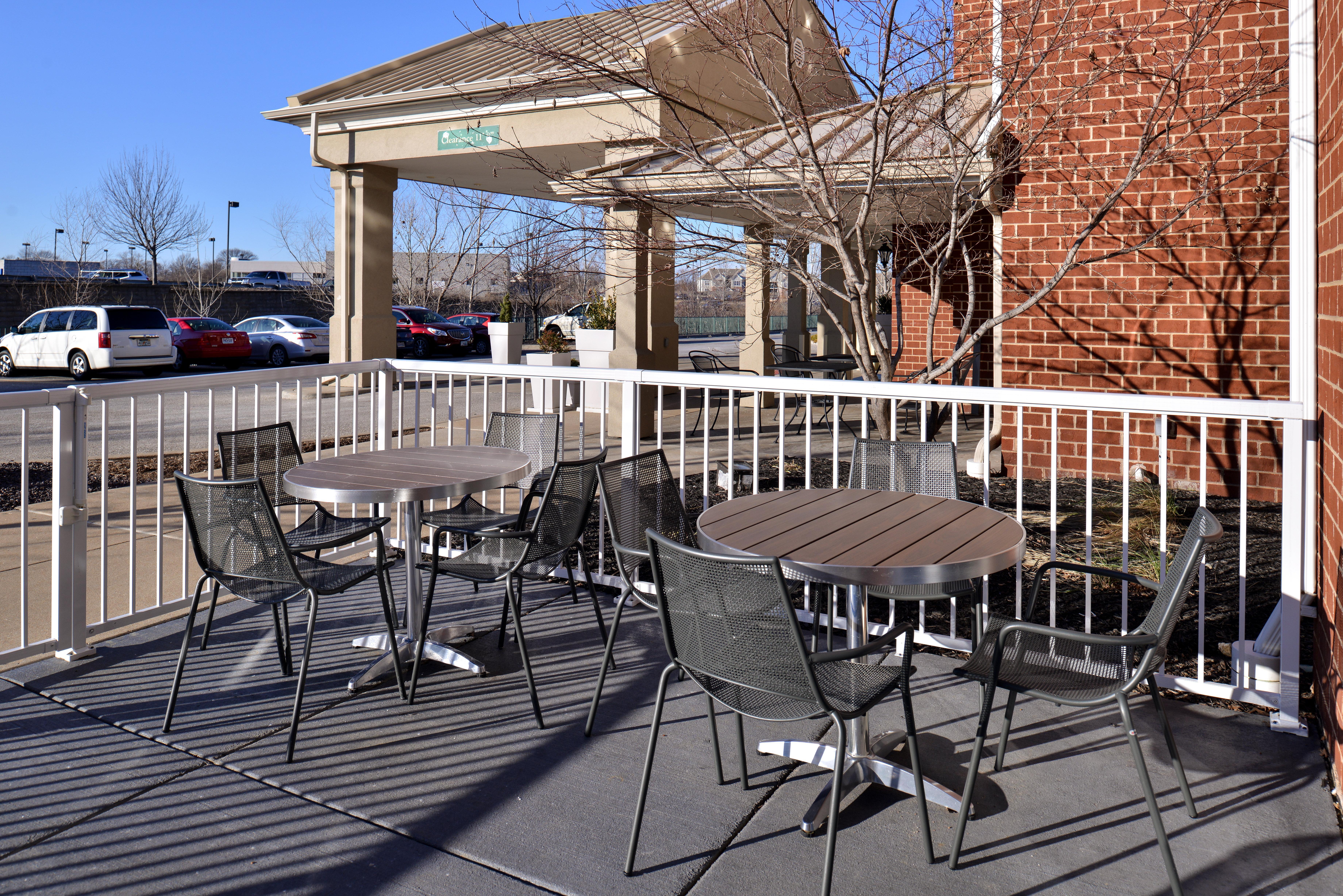 Holiday Inn Express Hotel & Suites St. Louis West-O'Fallon By Ihg Экстерьер фото