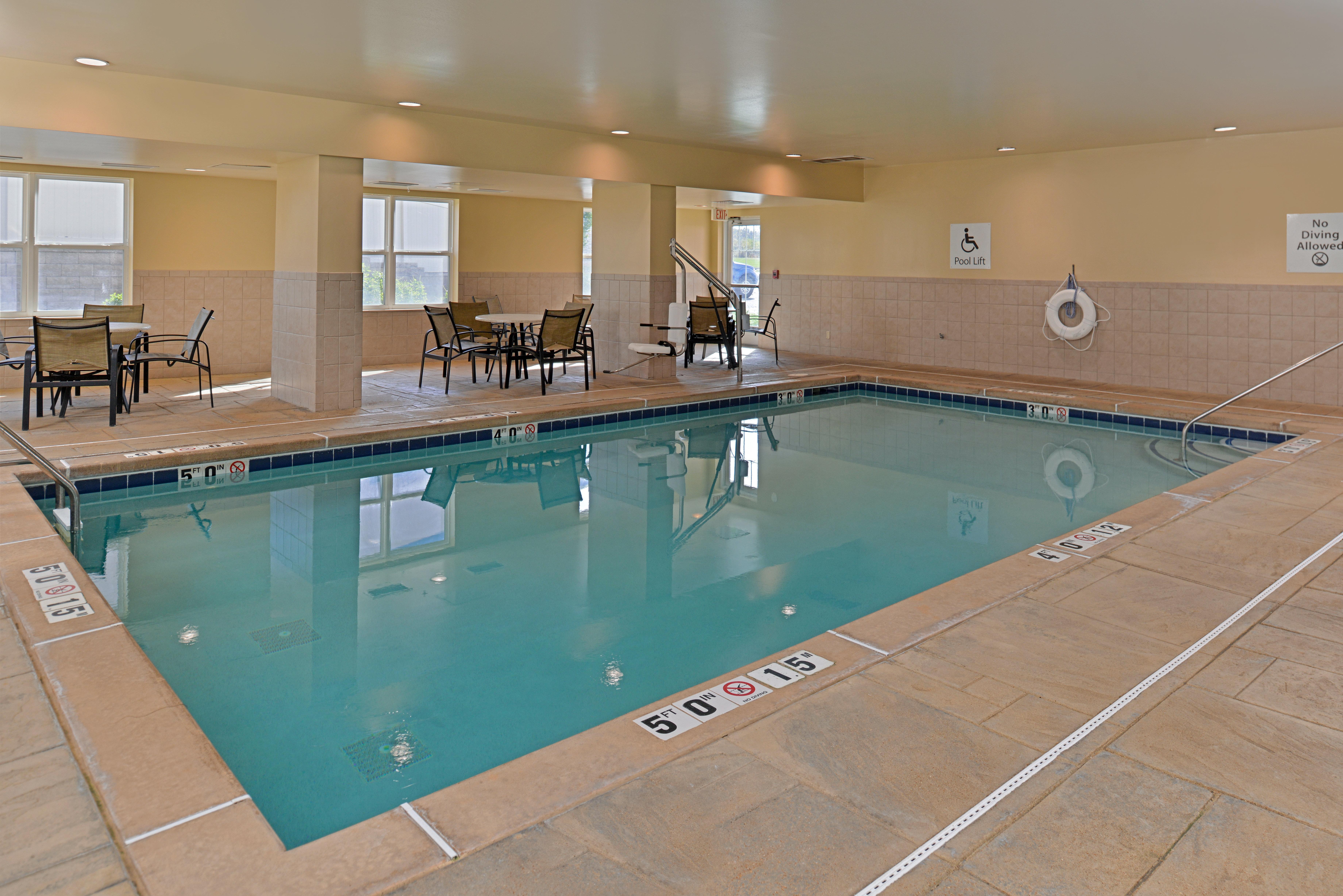 Holiday Inn Express Hotel & Suites St. Louis West-O'Fallon By Ihg Экстерьер фото